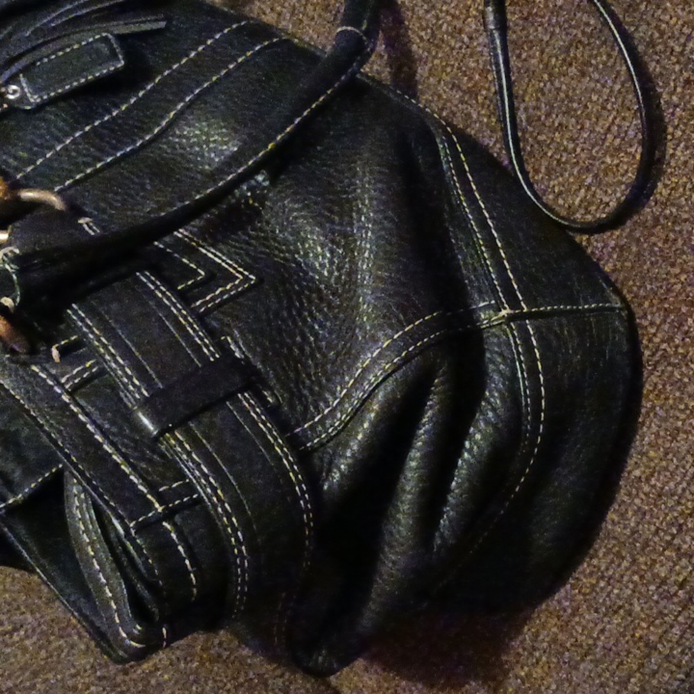 AUTHENTIC COACH Hampton Satchel & Wristlet - Picture 8 of 8